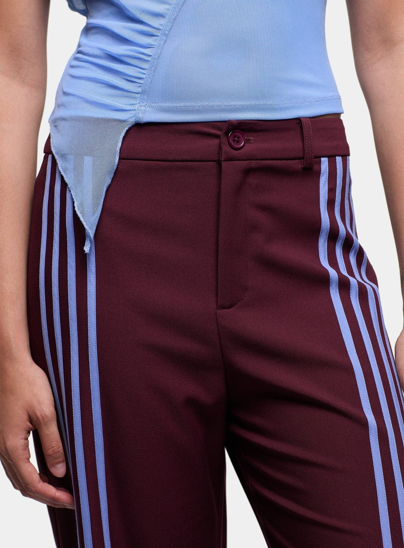 Top Gemini bleu clair
