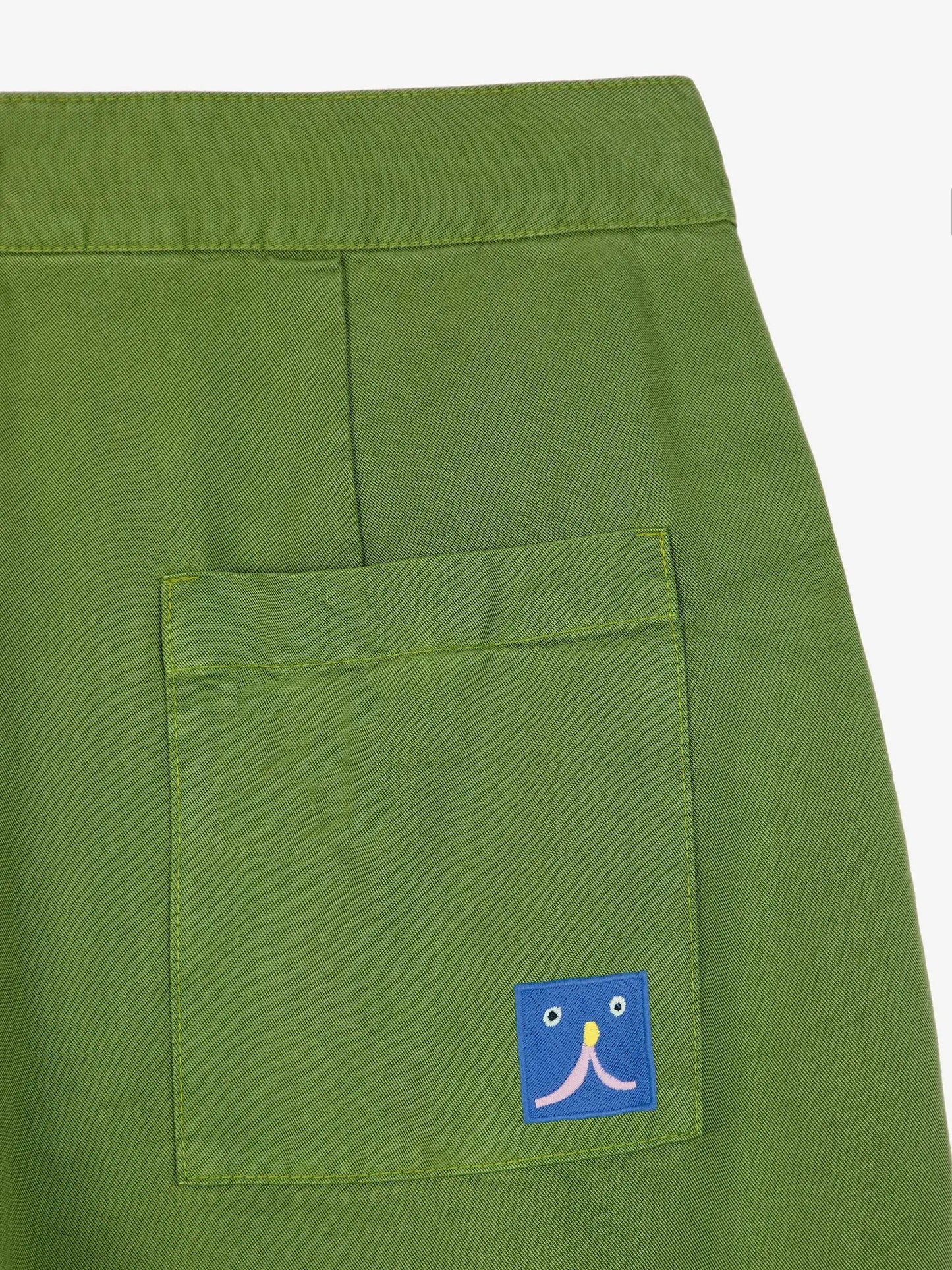 Pantalon carotte à plis