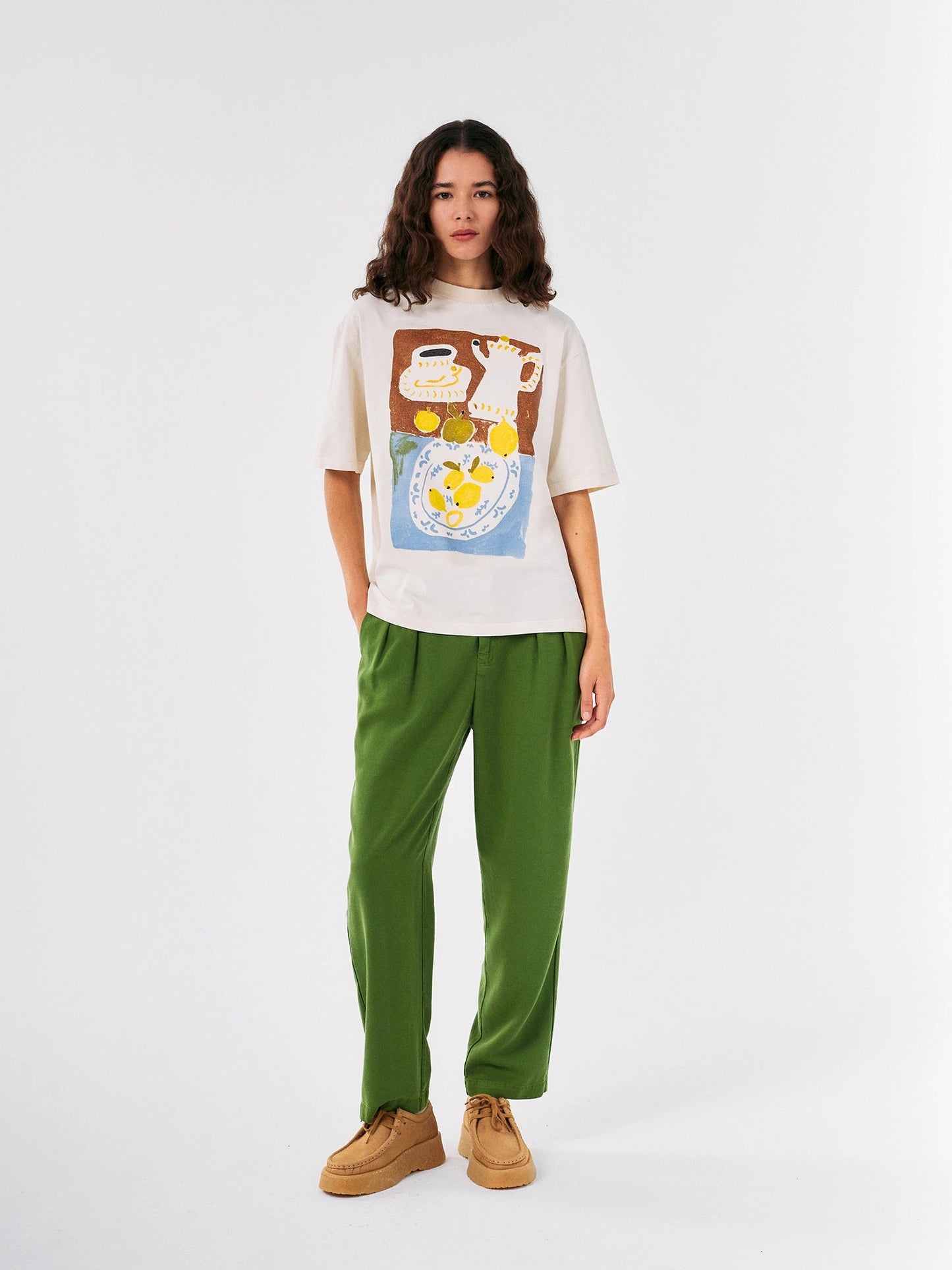 Pantalon carotte à plis
