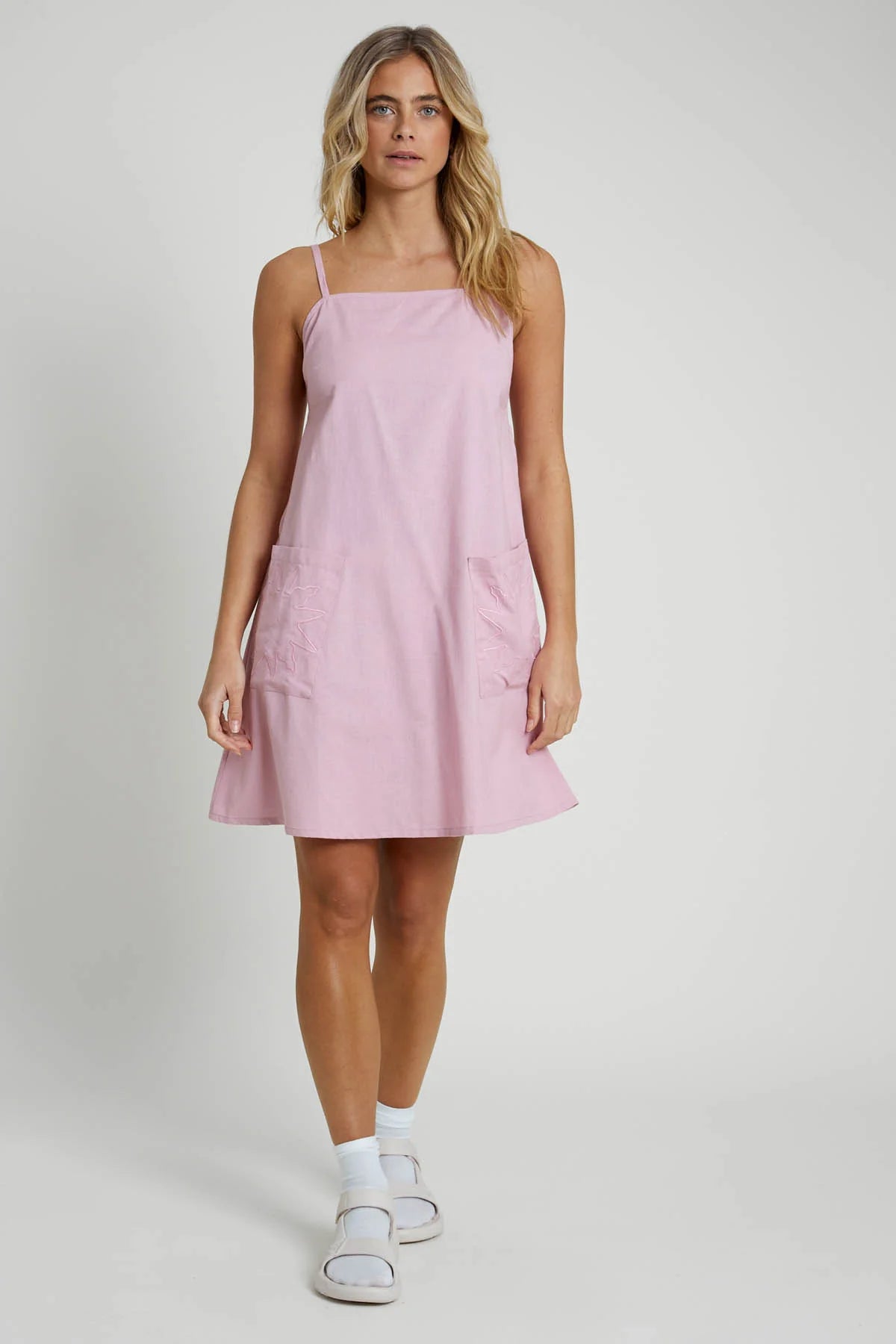 Robe rose en lin
