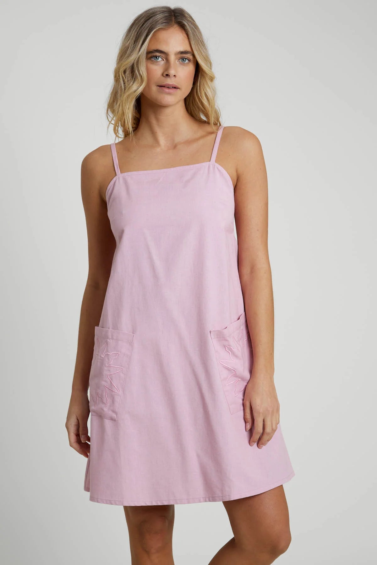 Robe rose en lin