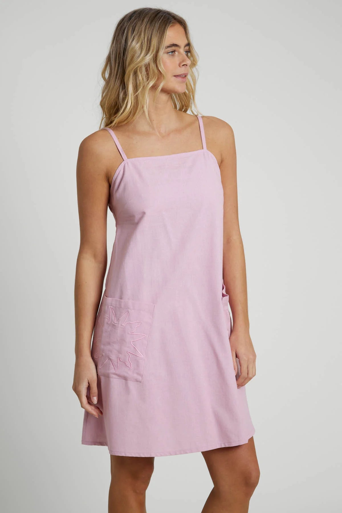 Robe rose en lin