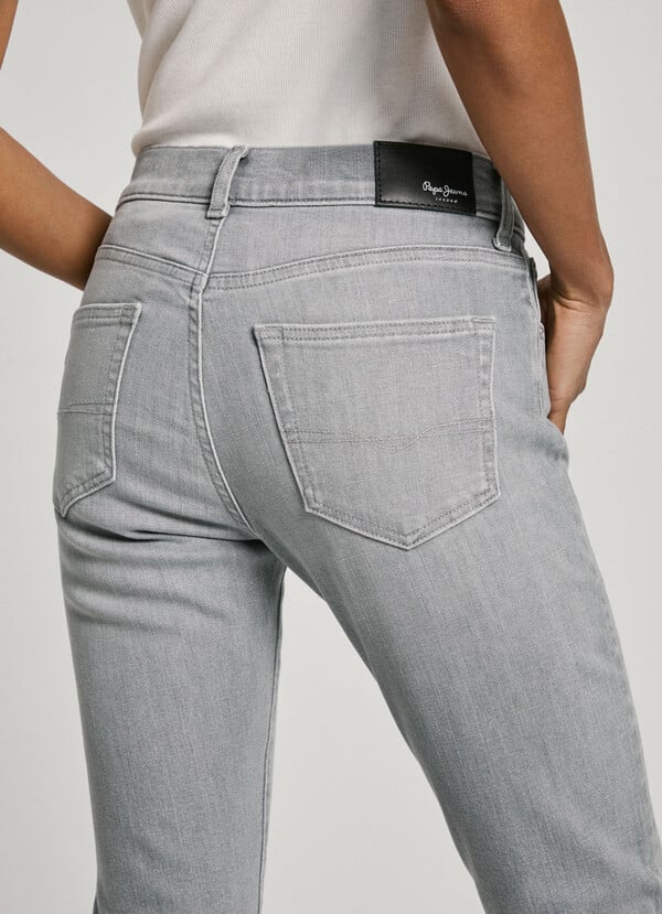 Jean coupe Slim taille moyenne