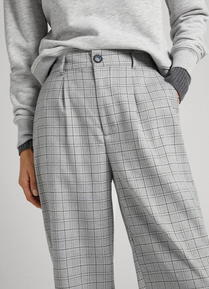 Pantalon droit à carreaux gris
