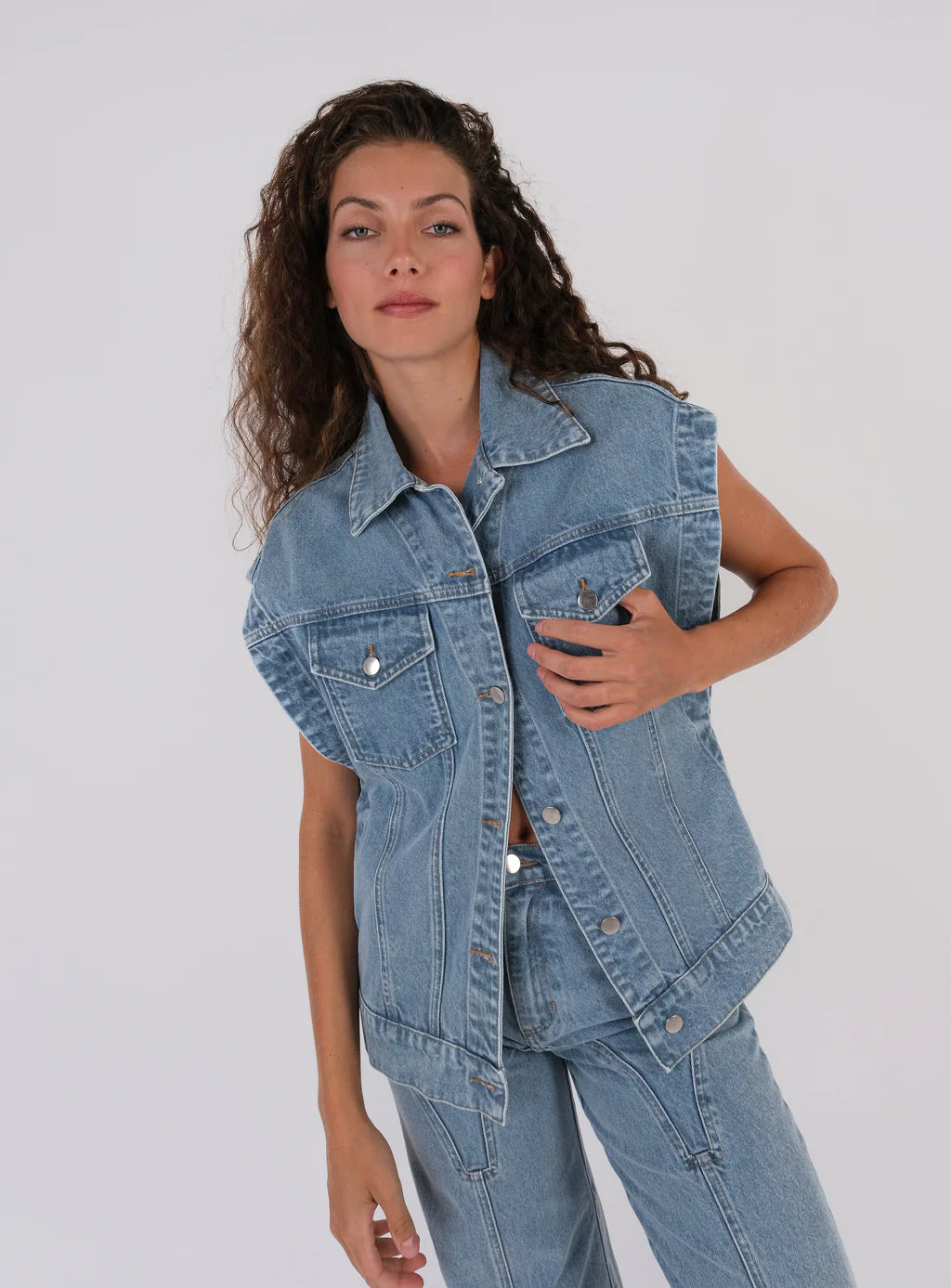 Veste en denim manches amovibles