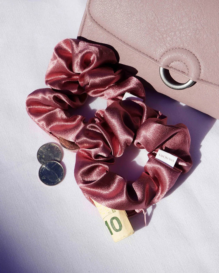 Chouchou rose foncé satiné avec zip