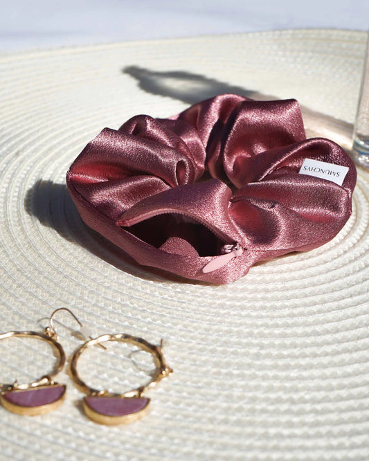 Chouchou rose foncé satiné avec zip