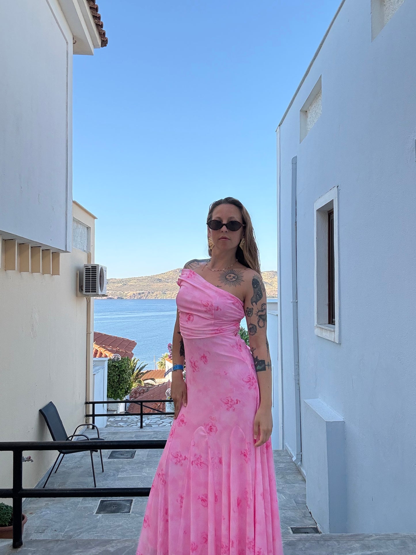 Robe longue asymétrique à godets