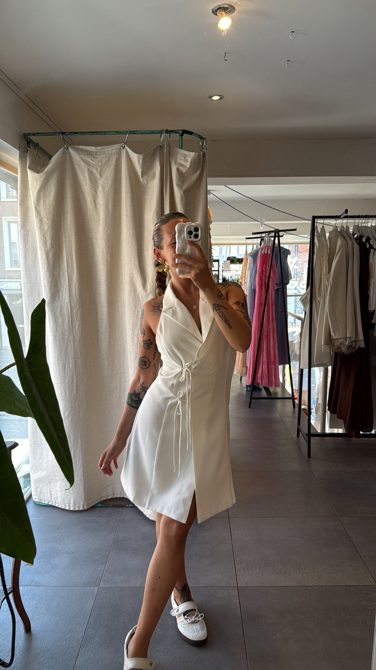 Robe blazer sans manches