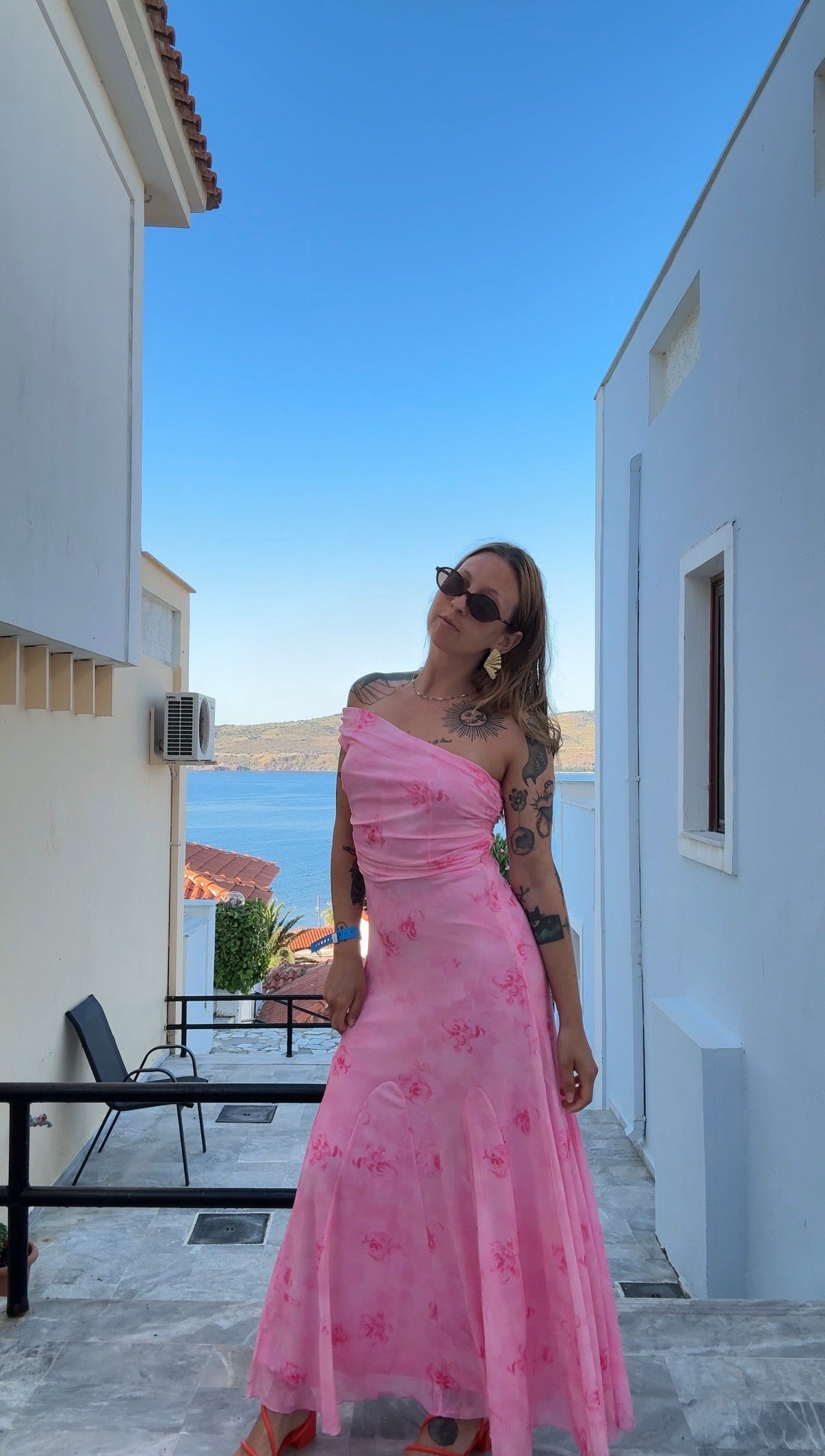 Robe longue asymétrique à godets