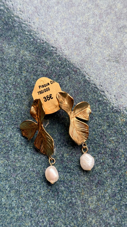 Boucles d’oreilles feuille et perle