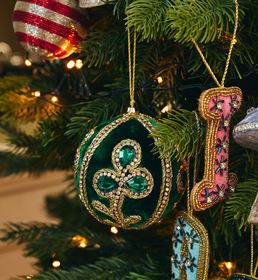 Ornement de Noël en pin