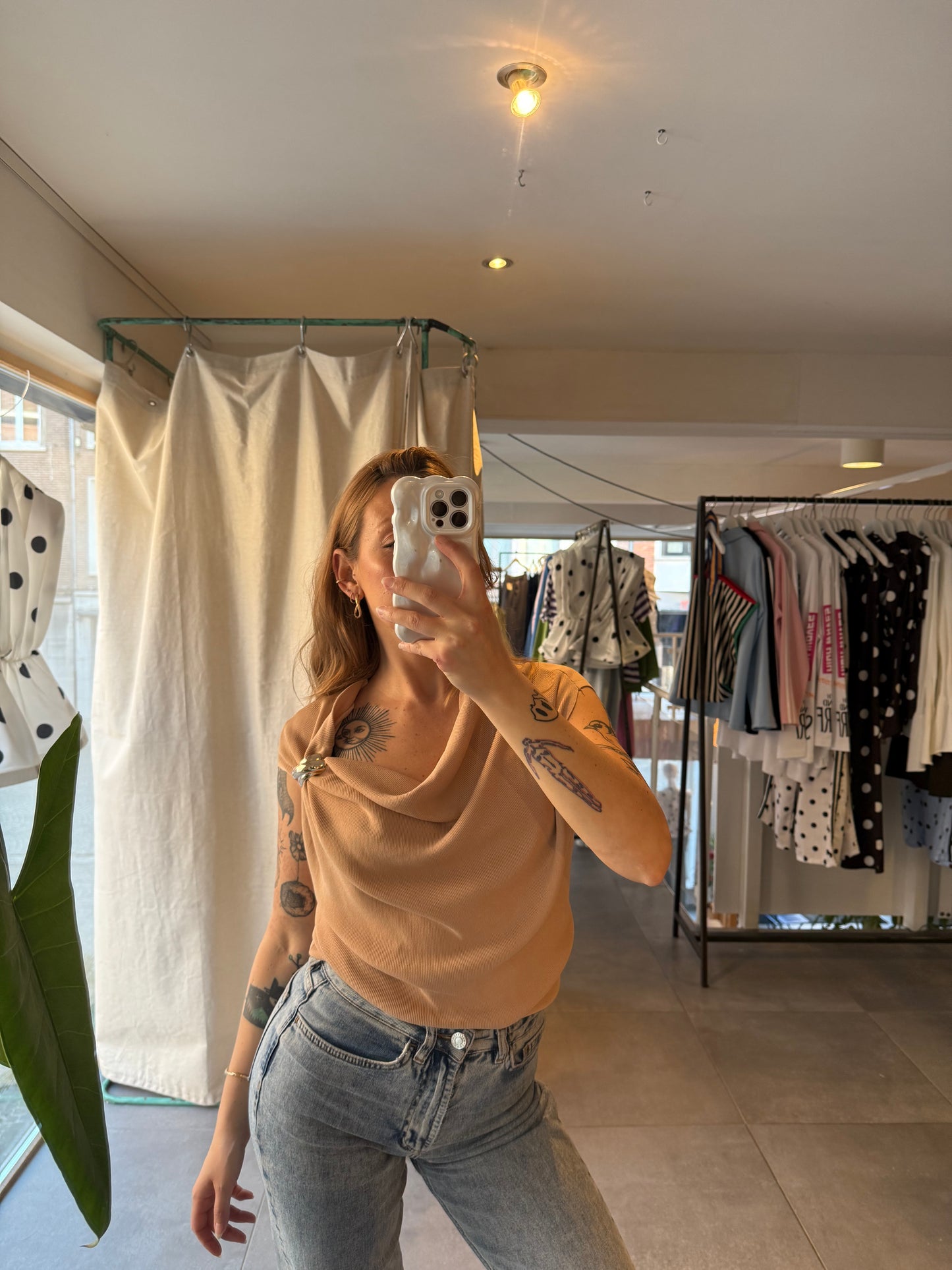 Top drapé en maille