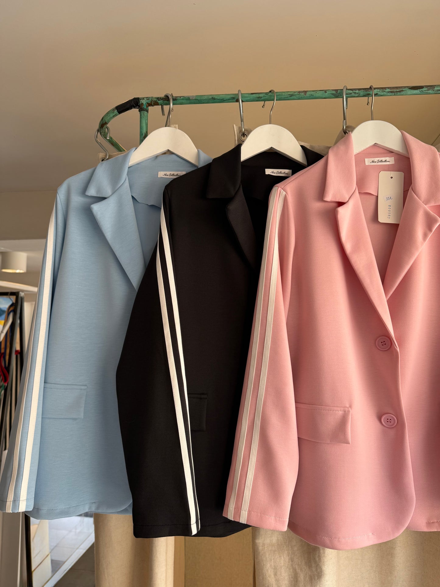 Blazer à rayures Noir Rose ou Bleu