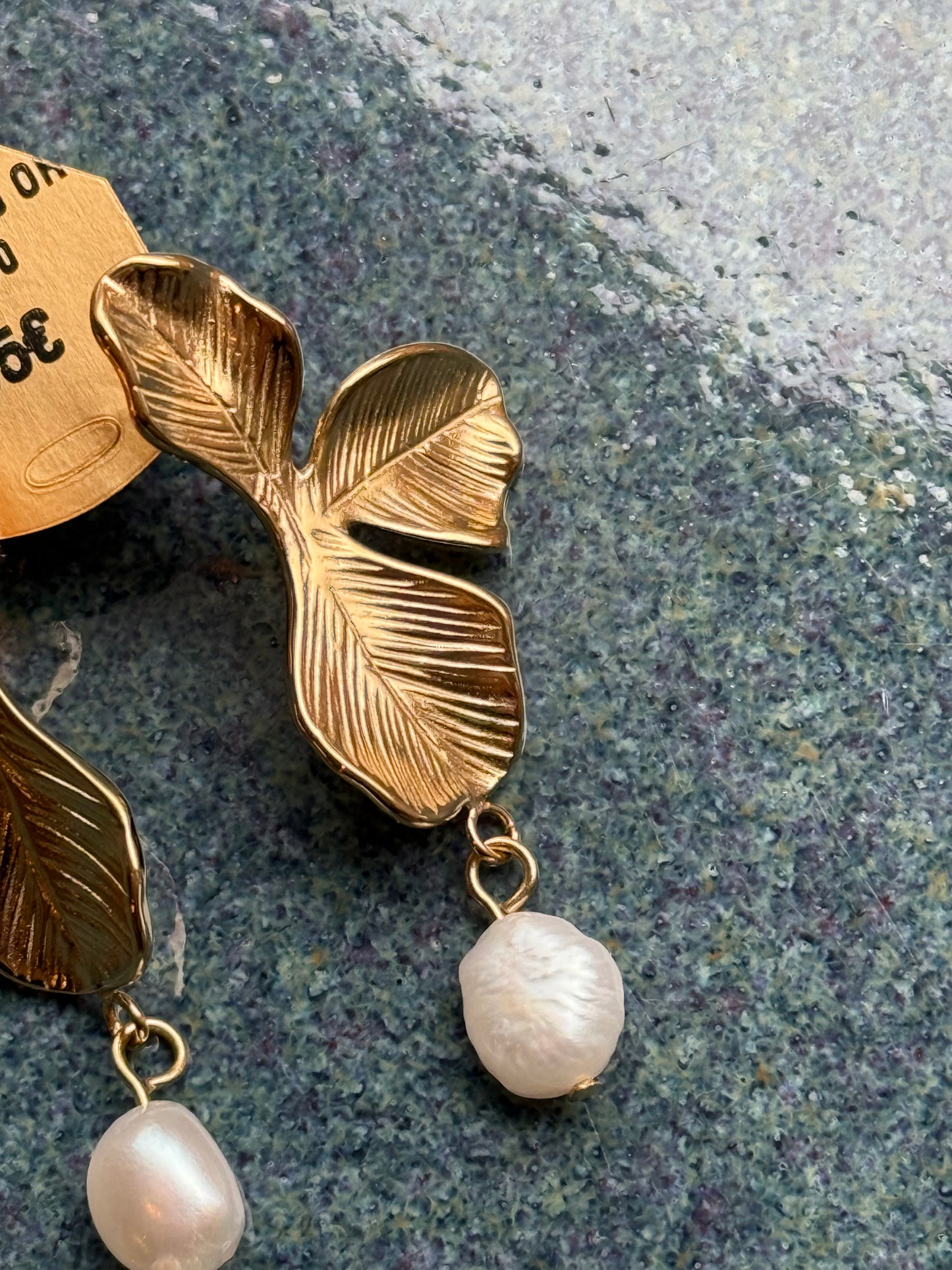 Boucles d’oreilles feuille et perle