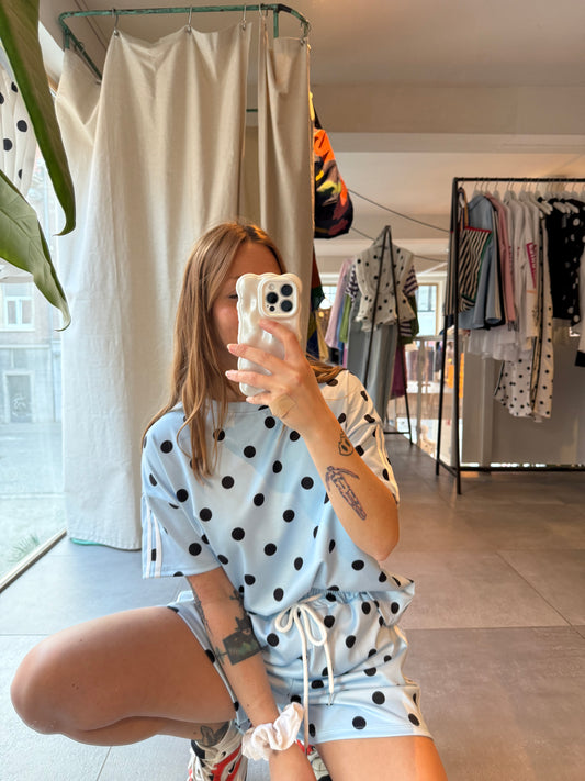 Ensemble bleu à pois