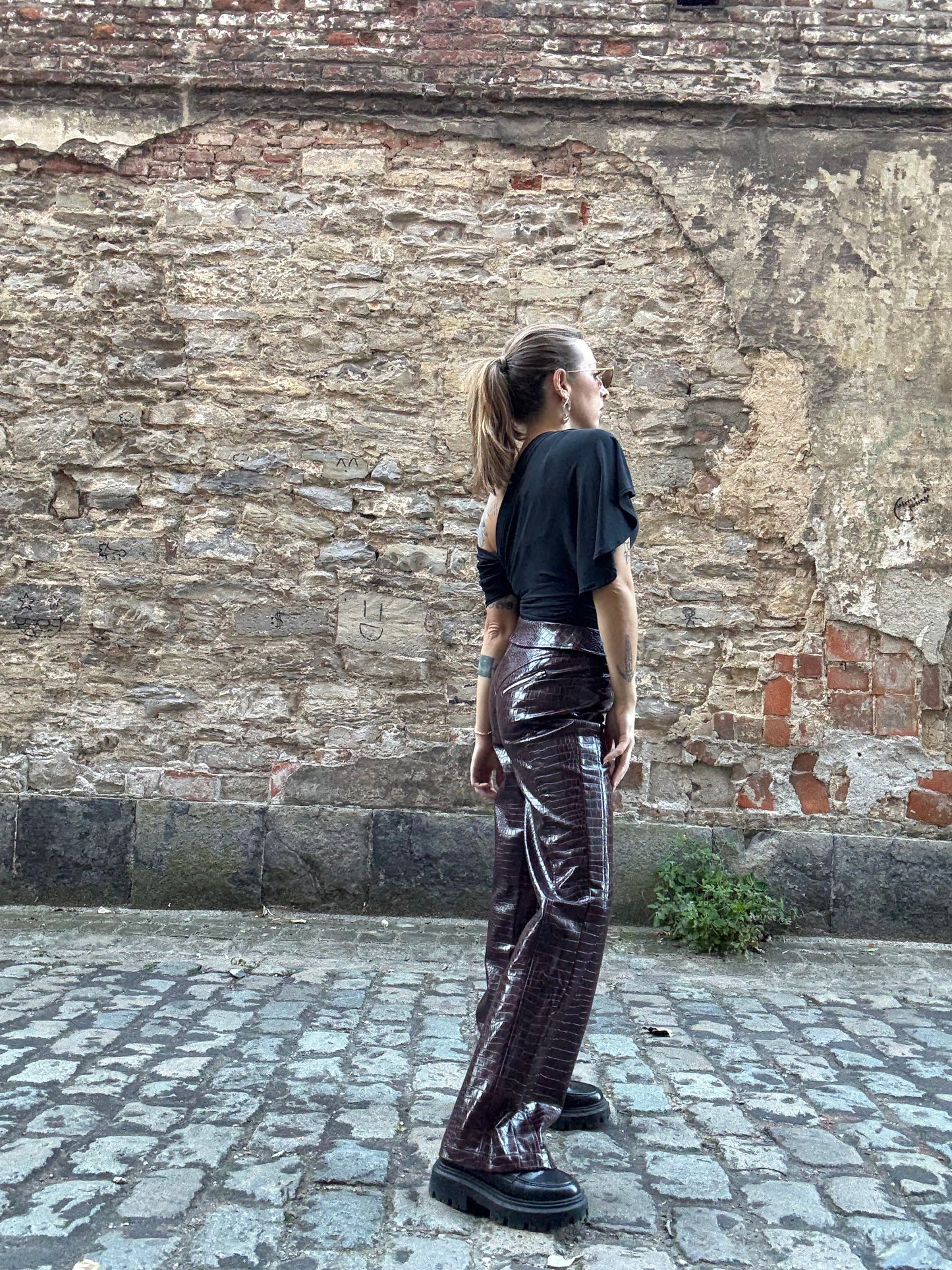 Haut drapé noir Aeris